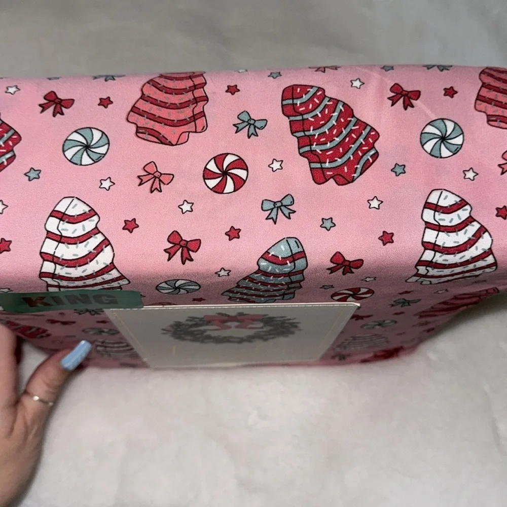 Lumina Lou Christmas Holiday Christmas Tree Cakes Sheet Set - QUEEN